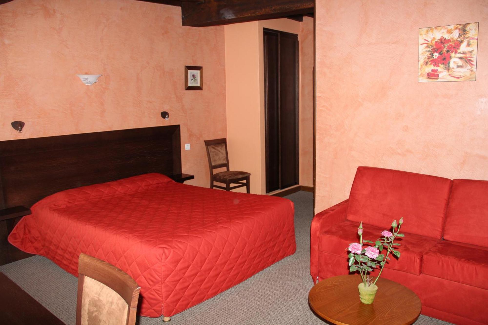 Logis Des Trois Maures 호텔 Couches 외부 사진
