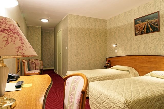 Logis Des Trois Maures 호텔 Couches 외부 사진