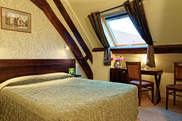 Logis Des Trois Maures 호텔 Couches 외부 사진